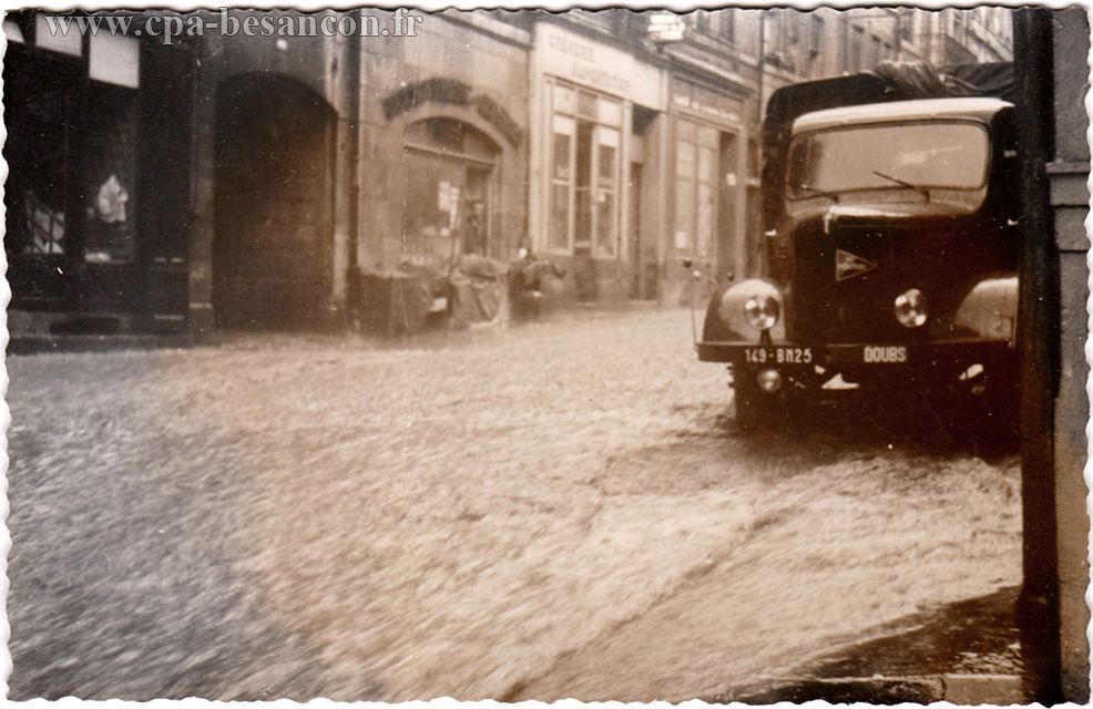 Besançon - Rue Battant